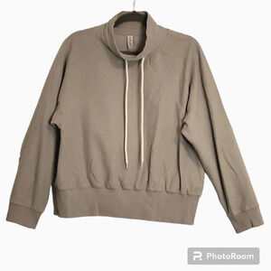 Varley women's soft mock neck sweatshirt size M